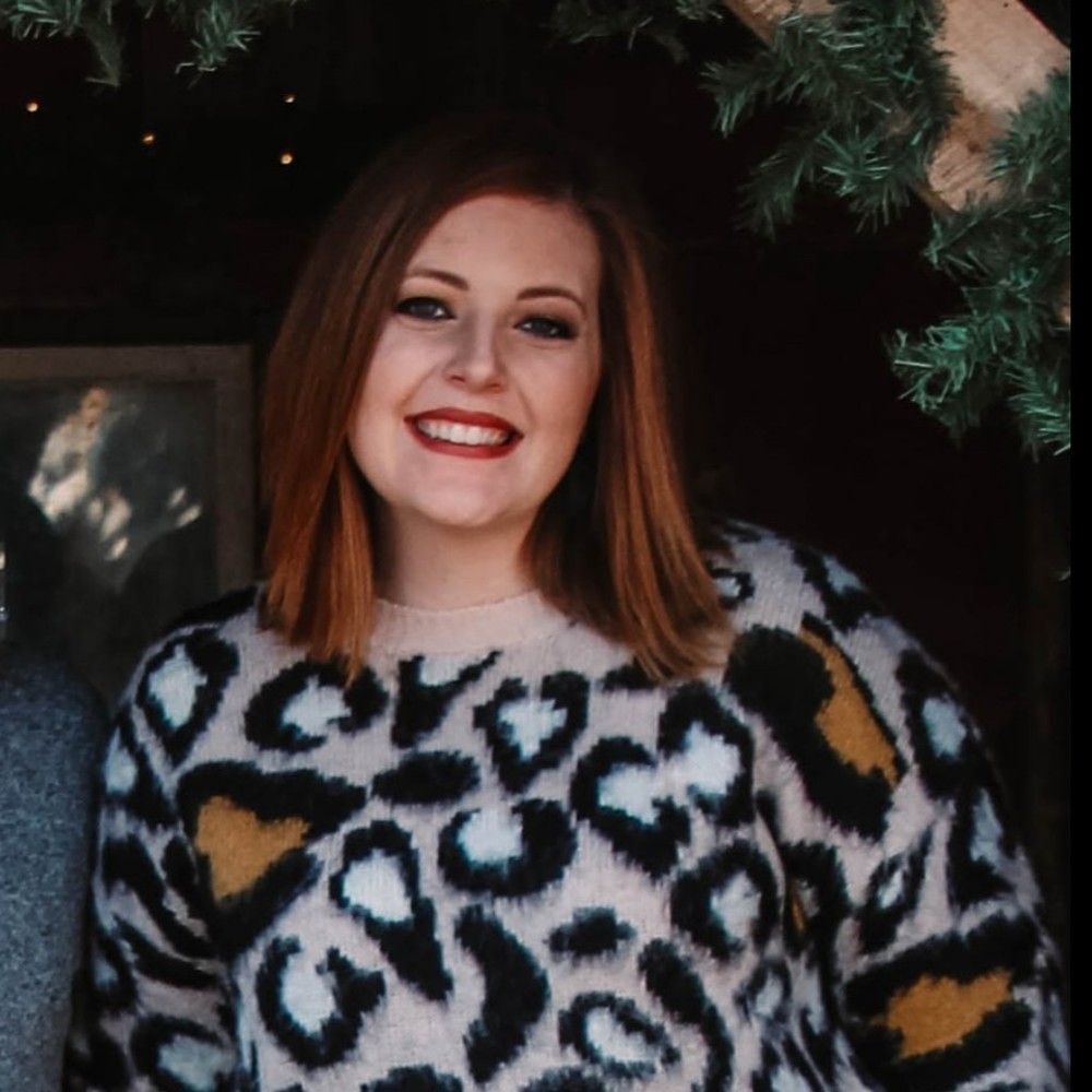 Meet your Posher, Caitlin